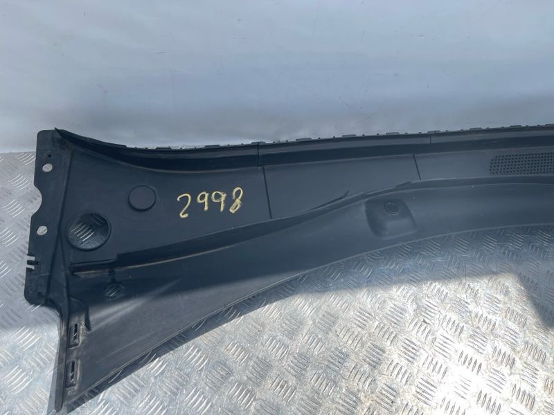 Водовідвідний щиток 31352746 Volvo XC90