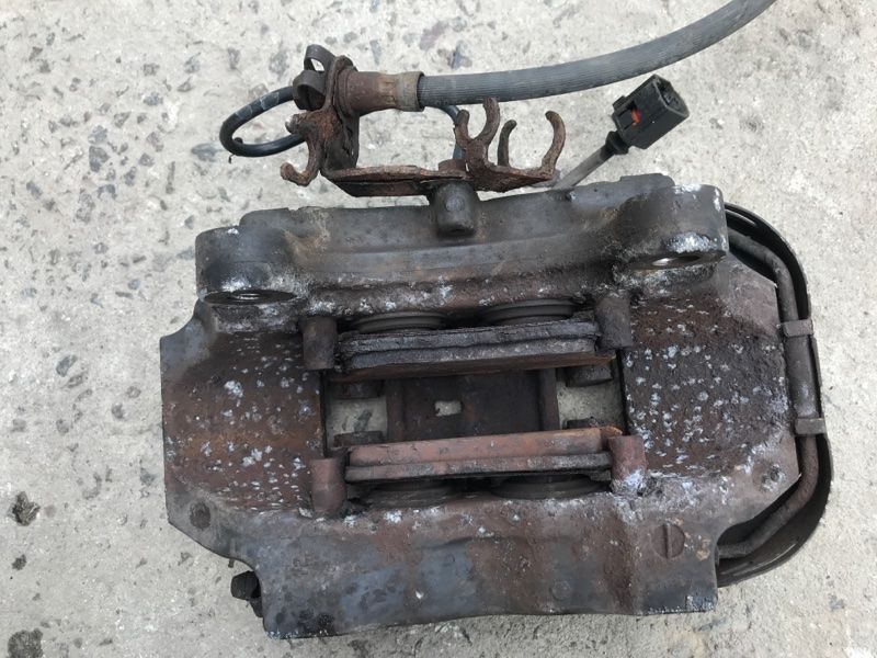Супорт гальмівний 7L6615423L Audi Q7