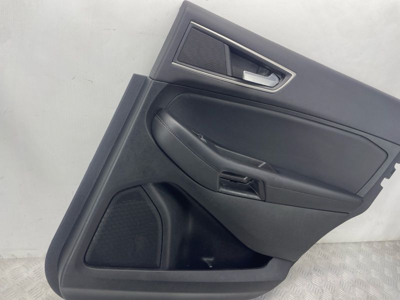 Обшивка дверей KT4Z5827411BB Ford Edge
