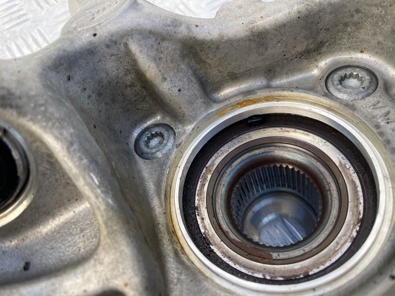 Поворотний кулак задній лівий 4M0505431AF Audi Q7 Audi Q7, Audi Q8, Audi RS Q8, Audi SQ7, Audi SQ8