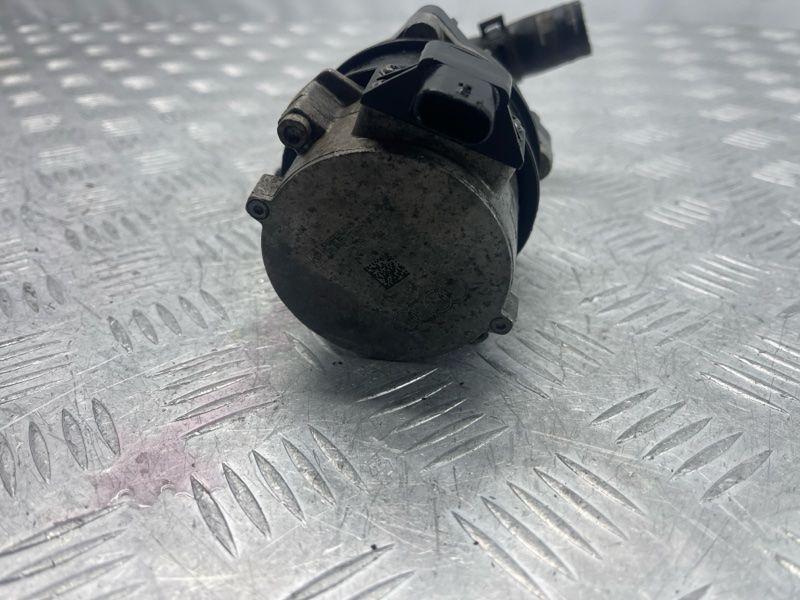 Насос системи охолодження 8K0965567 Audi Q7 Audi A6, Audi Q7