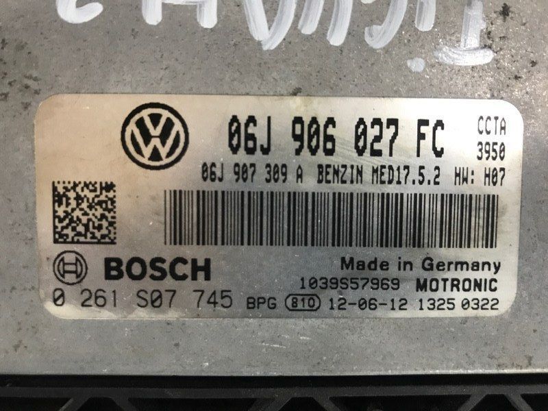 Блок управления двигателем 06J906027FC Volkswagen Tiguan