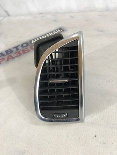 Дефлектор воздуховода 4L0820902T3Q7 Audi Q7