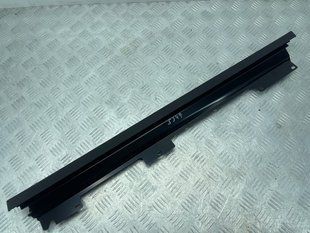 Шторка двери солнцезащитная 4M0861333DQBC Audi Q7