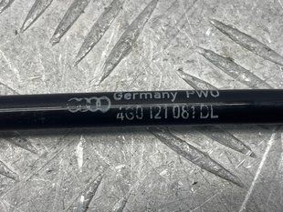 Трубка вентиляционная 4G0121081DL Audi A6