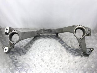 Кронштейн опори двигуна 7P0199207 Volkswagen Touareg