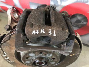 Суппорт тормозной 4G0615403A Audi A7
