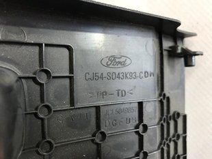 Накладка торпедо CJ5Z7804459CB Ford Escape
