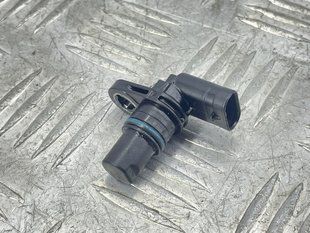 Датчик положения распредвала 07L905163b Volkswagen Tiguan