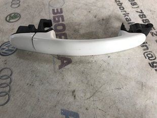 Ручка двери внешняя 5N0837205M Volkswagen Tiguan