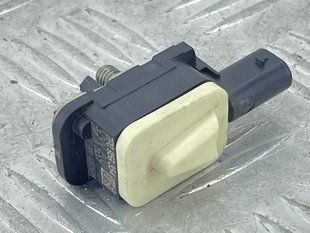 Датчик удара 7P0959354 Volkswagen Touareg