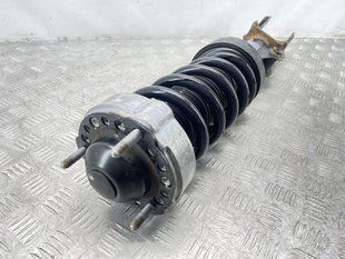 Стойка амортизатора в сборе с пружиной 7P6413031AQ Volkswagen Touareg