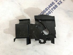 Крышка блока предохранителей 4L0937555A Audi Q7