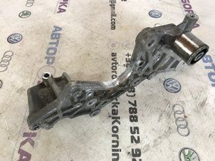 Кронштейн ТНВД 059130147P Audi Q7 Audi Q7