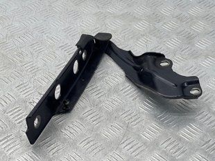 Петля капота 4G8823302E Audi A6