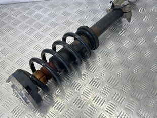 Стійка амортизатора 4M0413031AB Audi Q7