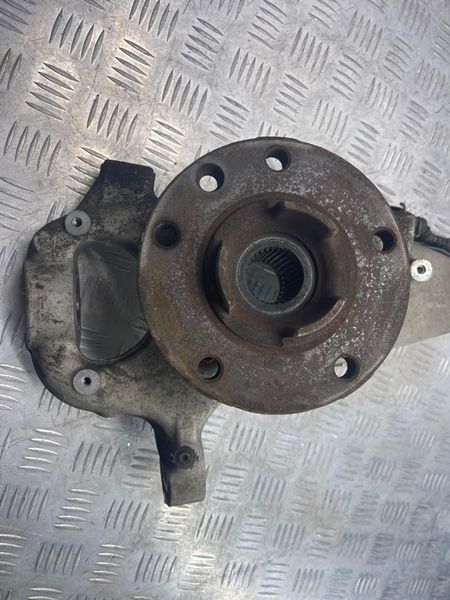 Поворотний кулак / цапфа 7P0407245A Volkswagen Touareg
