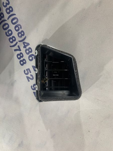 Дефлектор повітропроводу em2b19c696a/b Ford Edge