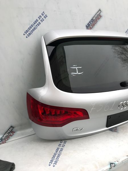 Кришка багажника 4L0827023B Audi Q7
