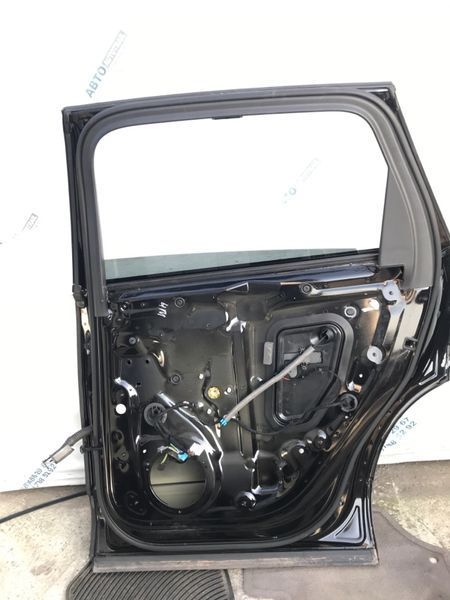 Дверь 4M0833052E Audi Q7