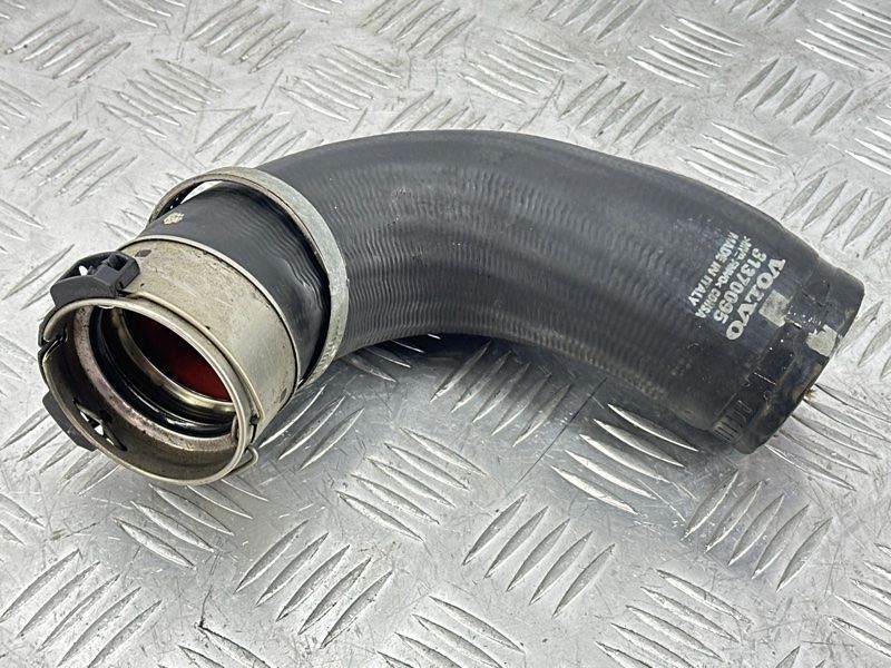 Патрубок інтеркулера 31370095 Volvo XC90