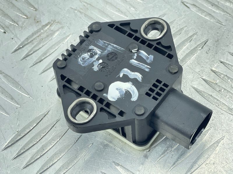 Датчик поперечного ускорения (ESP) 8R0907637B Audi S4