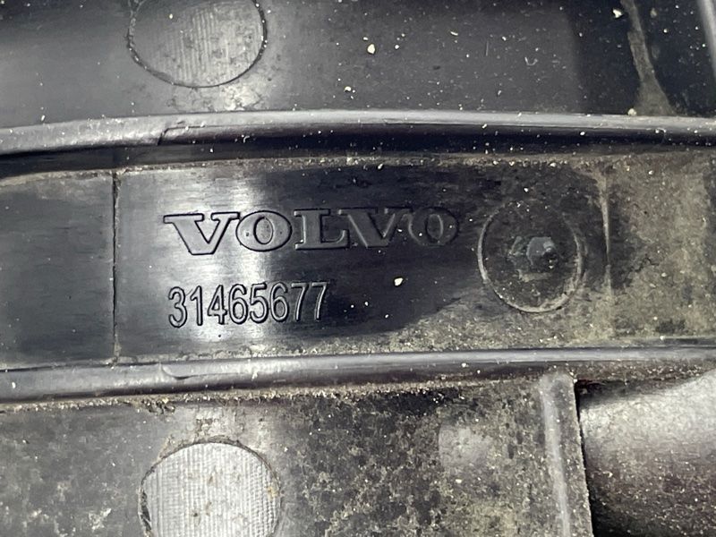 Колектор впускний Volvo XC60