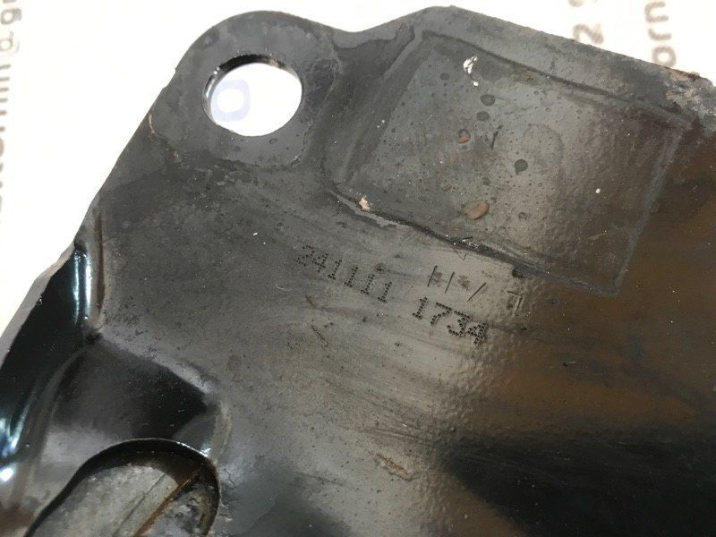 Рычаг передней подвески нижний 8G9N3A053A Volvo XC60