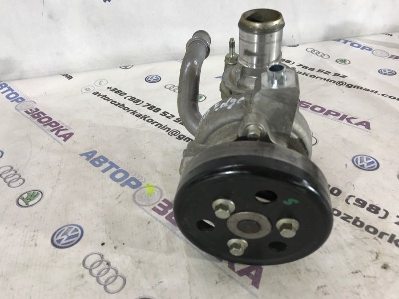 Помпа водяна K2GE8C501AD Ford Edge