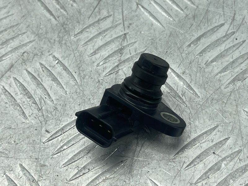 Датчик положения распредвала 8658495 Volvo XC60