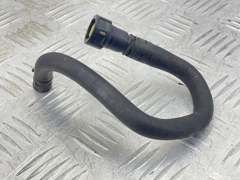 Патрубок 4L0133352 Audi Q7