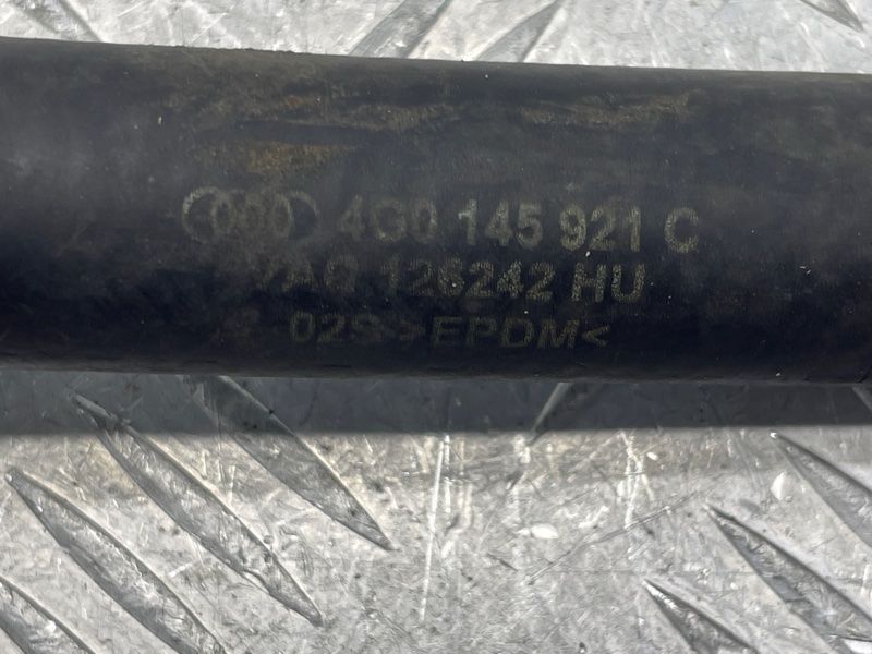 Шланг системи охолодження 4G0145921C Audi A6
