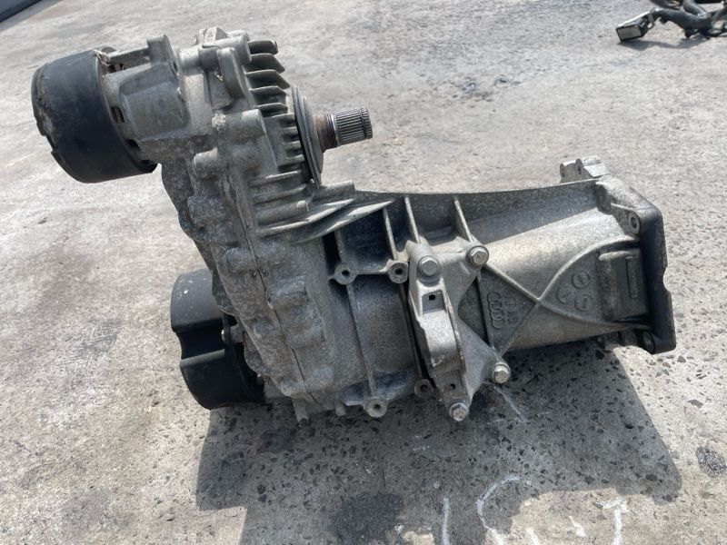 Роздаткова коробка Volkswagen Touareg