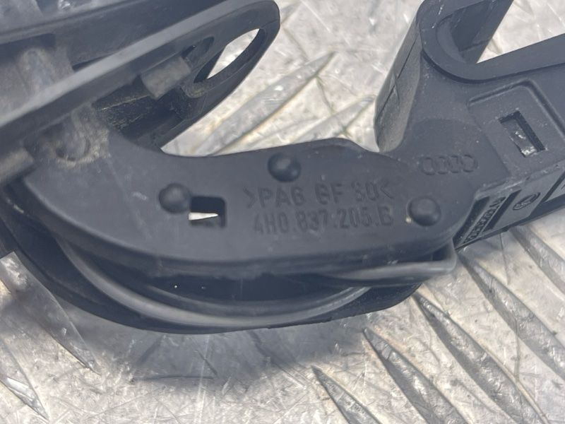 Ручка дверей (keyless) зовнішня 4H0837205B Audi A7