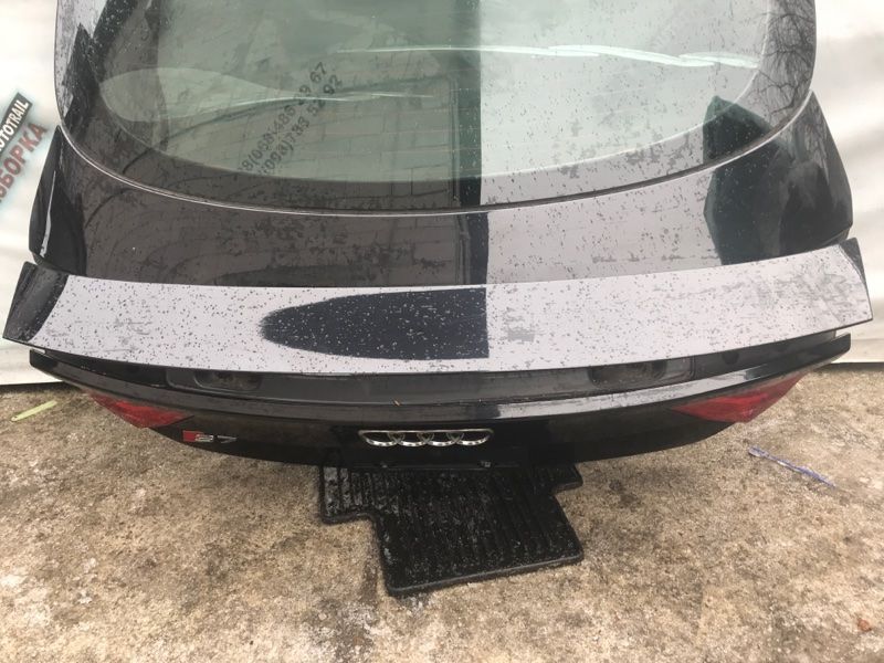 Кришка багажника 4G8827025B Audi S7
