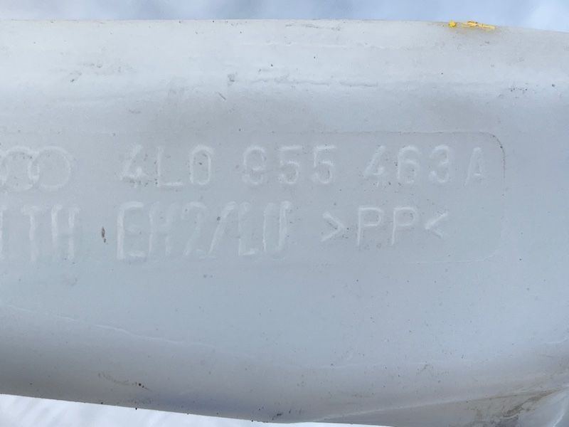 Заливна горловина бачка склоомивача 4L0955463A Audi Q7