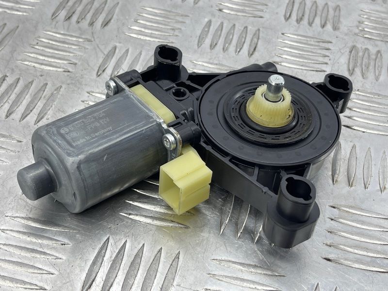 Мотор склопідйомника 8W0959802 Audi Q7