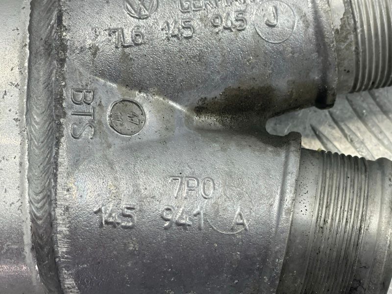 Патрубок интеркулера 7L6145945J Volkswagen Touareg