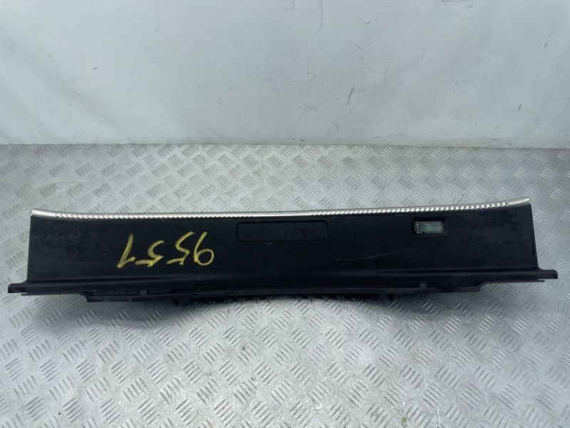 Накладка багажника 4H0863471C4PK Audi A8