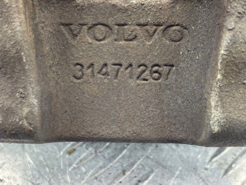 Суппорт тормозной 31471267 Volvo XC90