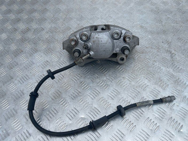 Суппорт тормозной 4G0615124C Audi A6