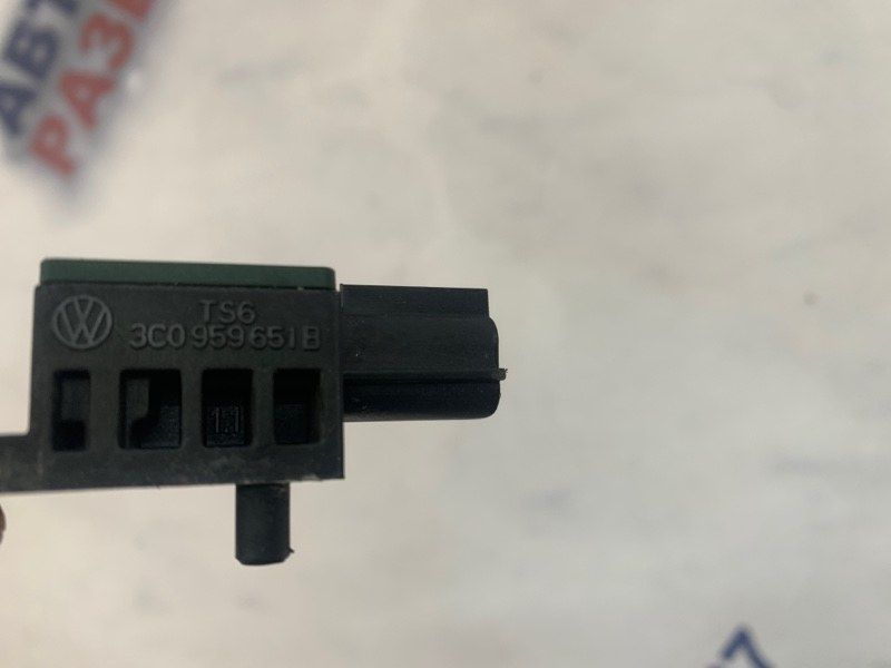 Датчик удара 3C0959651B Volkswagen CC