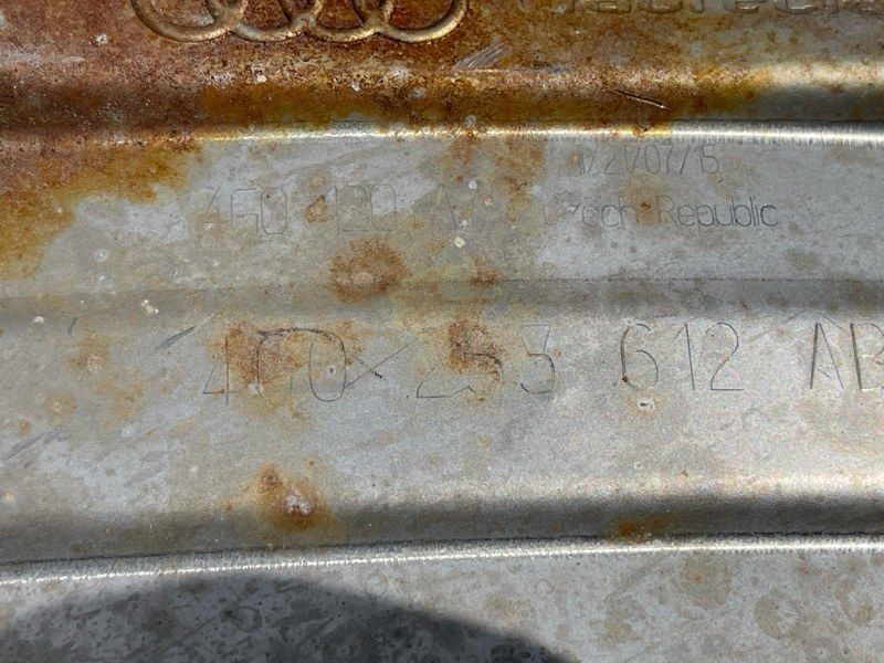 Глушник 4G0253612AB Audi A6