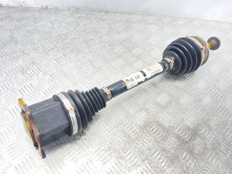 Піввісь 4M0407271 Audi Q7