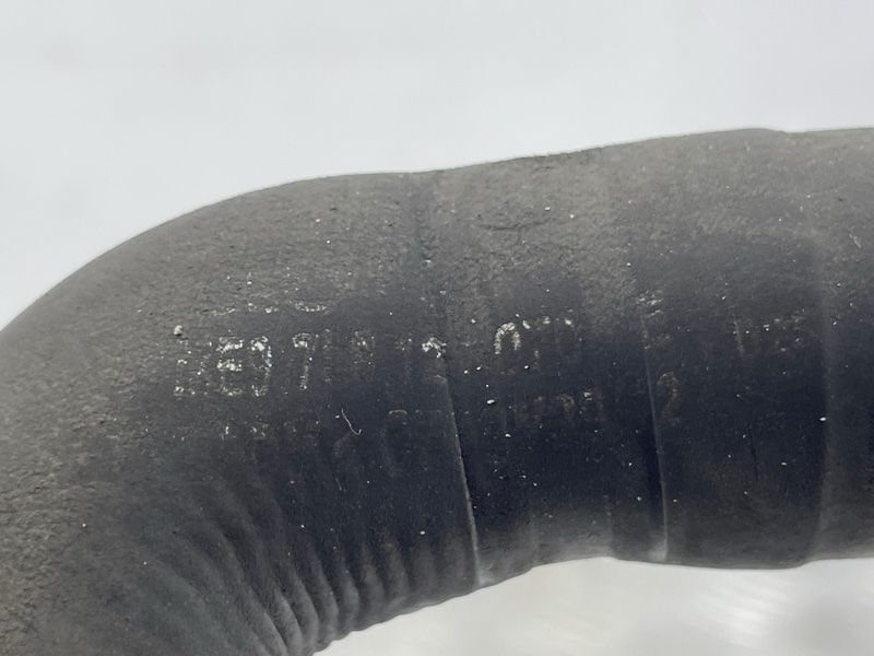 Шланг системи охолодження 7L8121070AE Volkswagen Touareg
