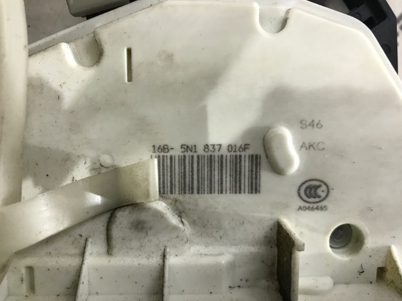 Кронштейн ручки 3C8839886 Volkswagen CC