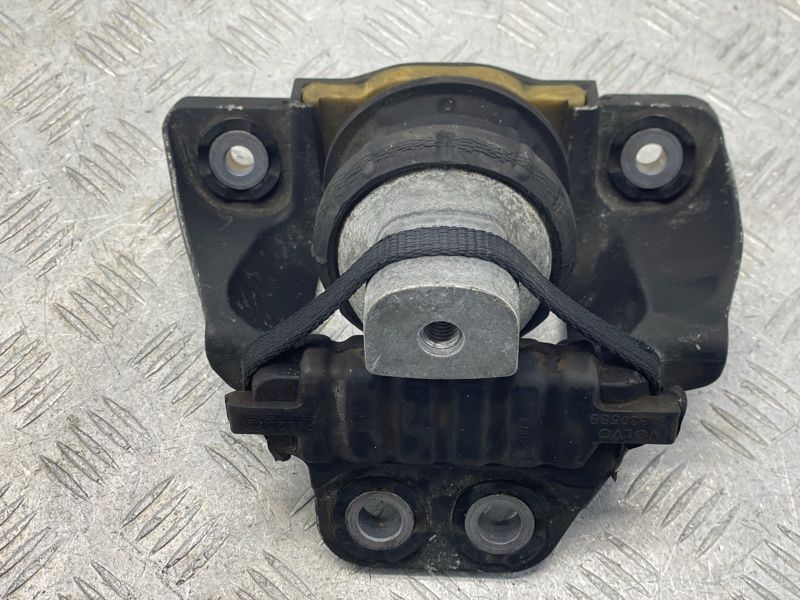 Опора / подушка двигуна 31330588 Volvo XC90