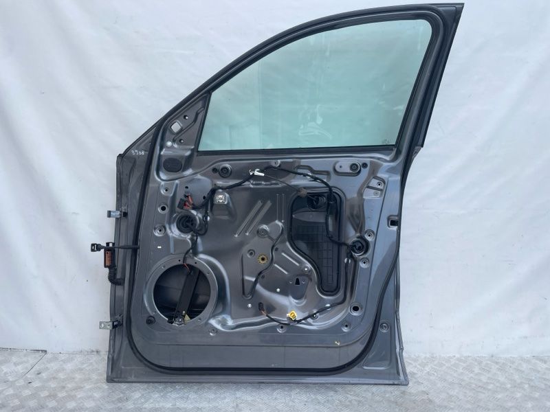 Двері 8R0831052E Audi Q5