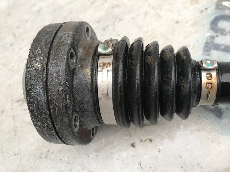 Полуось 8K0501203M Audi A4