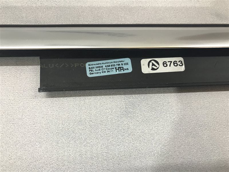 Молдинг дверей хром 4G8853764B Audi A7
